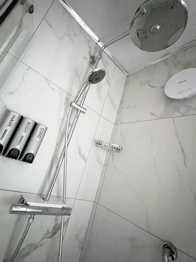 United Home B&B Salford  Zewnętrze zdjęcie